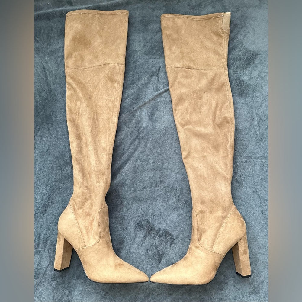 Brand New Marc Fisher Garalyn Boots Size 9